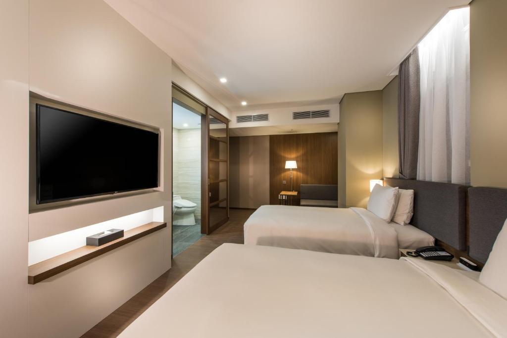 ENA Suite Hotel Namdaemun 雙床房內部