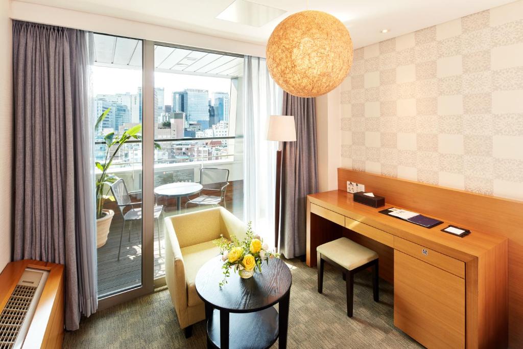 Hotel PJ Myeongdong 附陽台客房